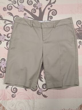 Banana Republic Women's Khaki Bermuda Shorts